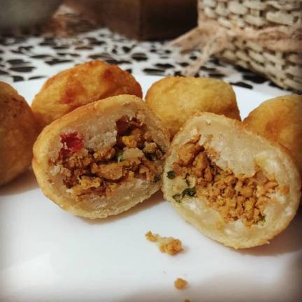 29597376_1747359872022067_1849814530630642060_n